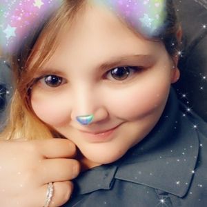 Meet your Posher, Holly